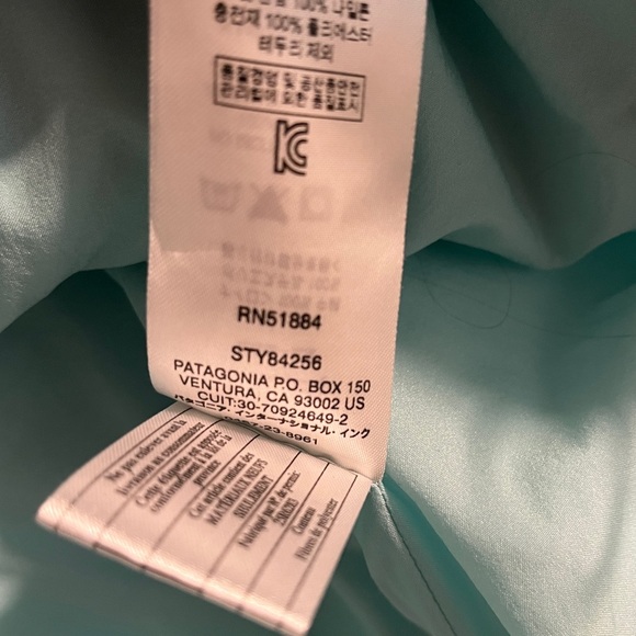 Patagonia Nano Air Jacket, W’s size Medium - Picture 3 of 6